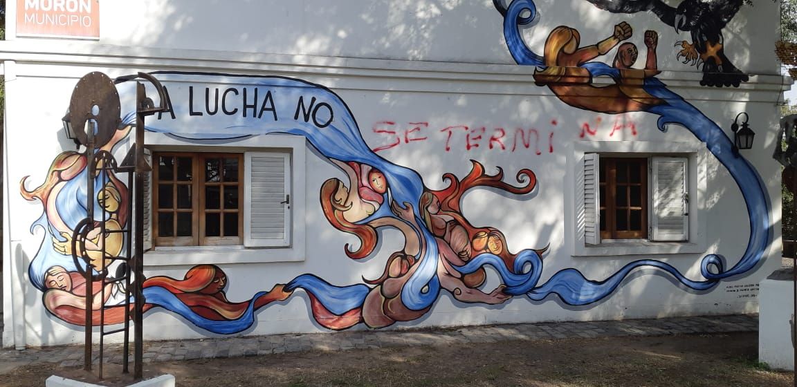 Mural colectivo. Jornada del 5 de diciembre de 2015. Predio Quinta Seré, Morón, Buenos Aires